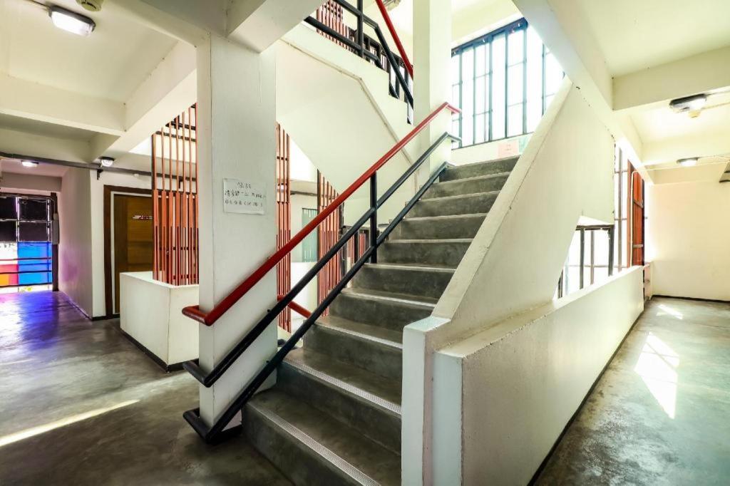 Oyo 412 7 Days Hotel Chiang Mai Exterior photo