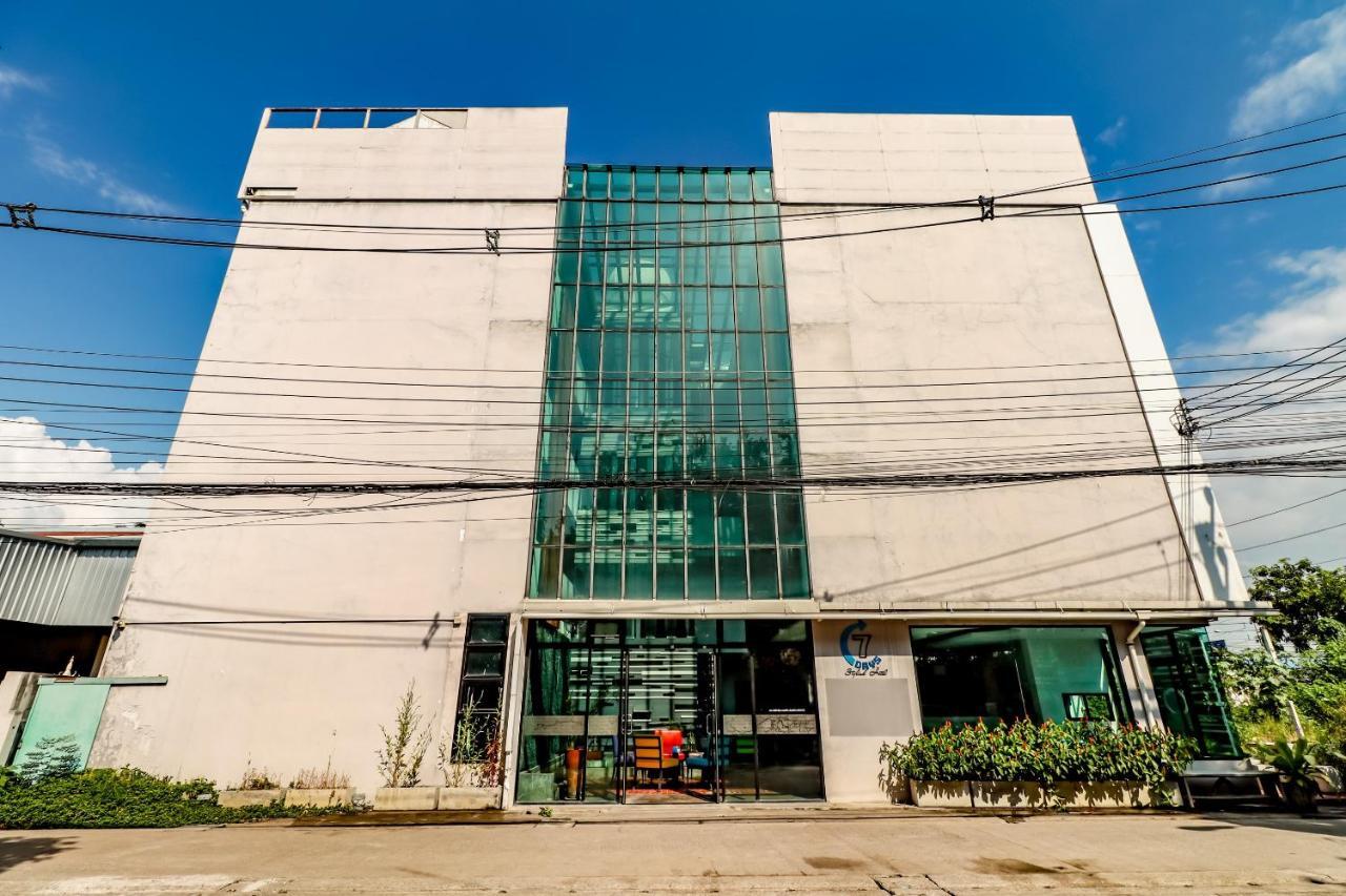 Oyo 412 7 Days Hotel Chiang Mai Exterior photo